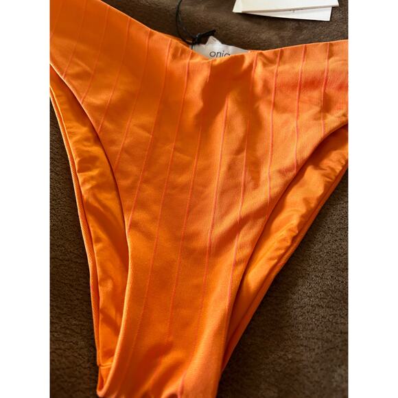 onia Chiara Bikini Bottom in Sunburst NWT Size Medium Orange - Picture 9 of 10